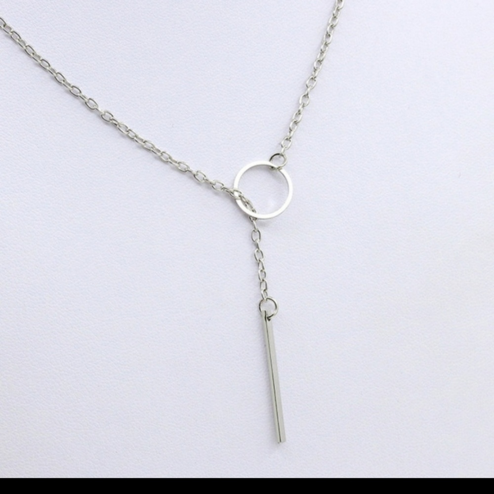 Circle and Bar simply Silver necklace